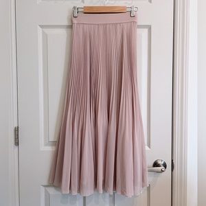 Aritzia Wilfred twirl chiffon midi skirt